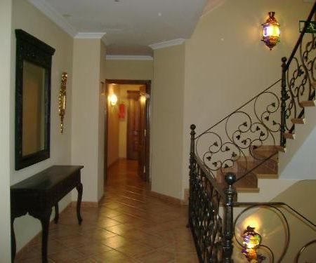 Santa Cruz Hotel ลอสปาลาซิโอส อี บีญาฟรังกา ภายนอก รูปภาพ