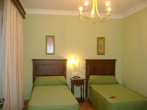 Santa Cruz Hotel ลอสปาลาซิโอส อี บีญาฟรังกา ภายนอก รูปภาพ