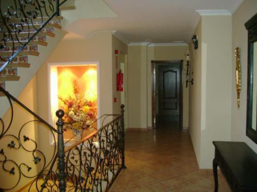 Santa Cruz Hotel ลอสปาลาซิโอส อี บีญาฟรังกา ภายนอก รูปภาพ